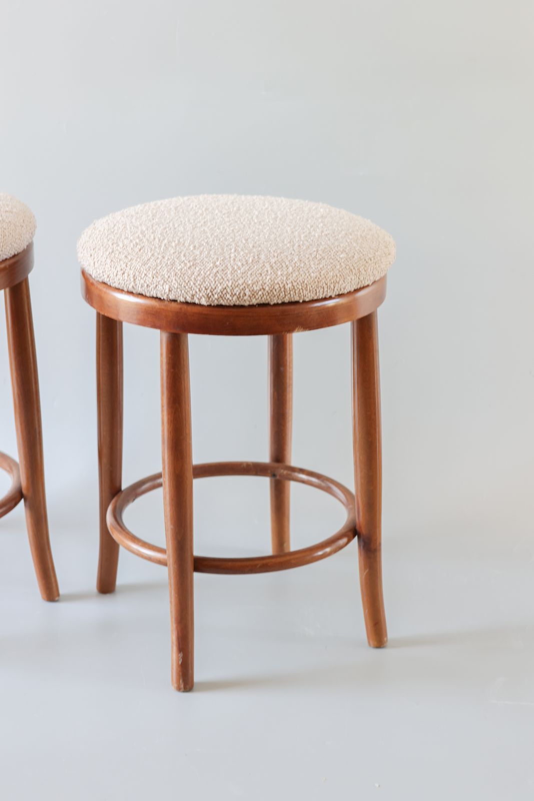 Ensemble de 4 tabourets vintage de style Thonet photo for sale