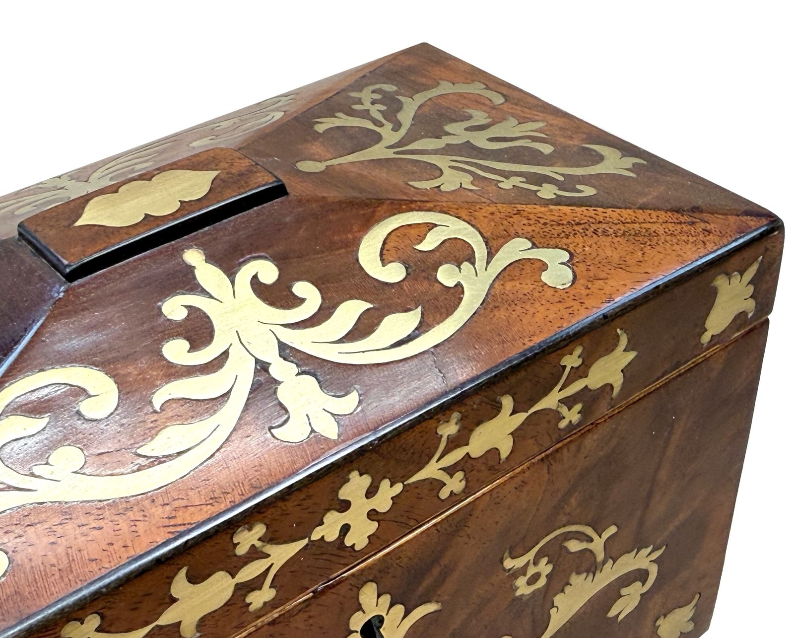 Regency Mahogany 19th Century Brass Inlaid Tea Caddy (England, Circa 1815) photo for sale