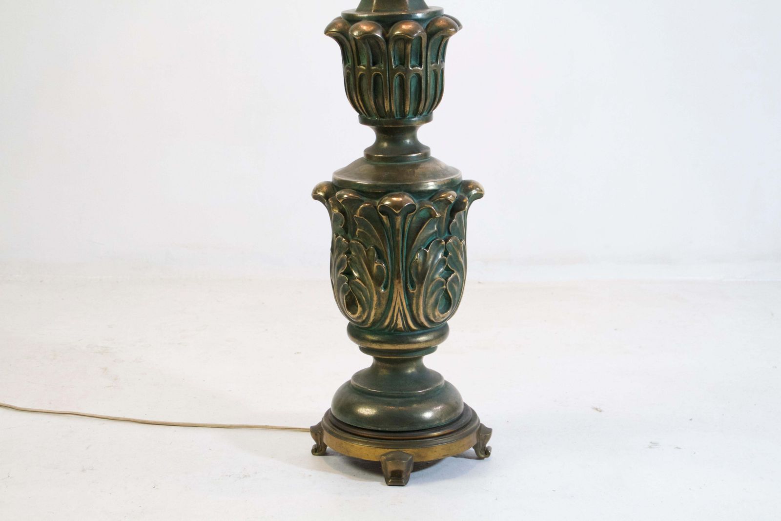 Italian Art Deco Floor Lamp, Bronze And Ceramic, 1930s, Green And Gold photo vinterior