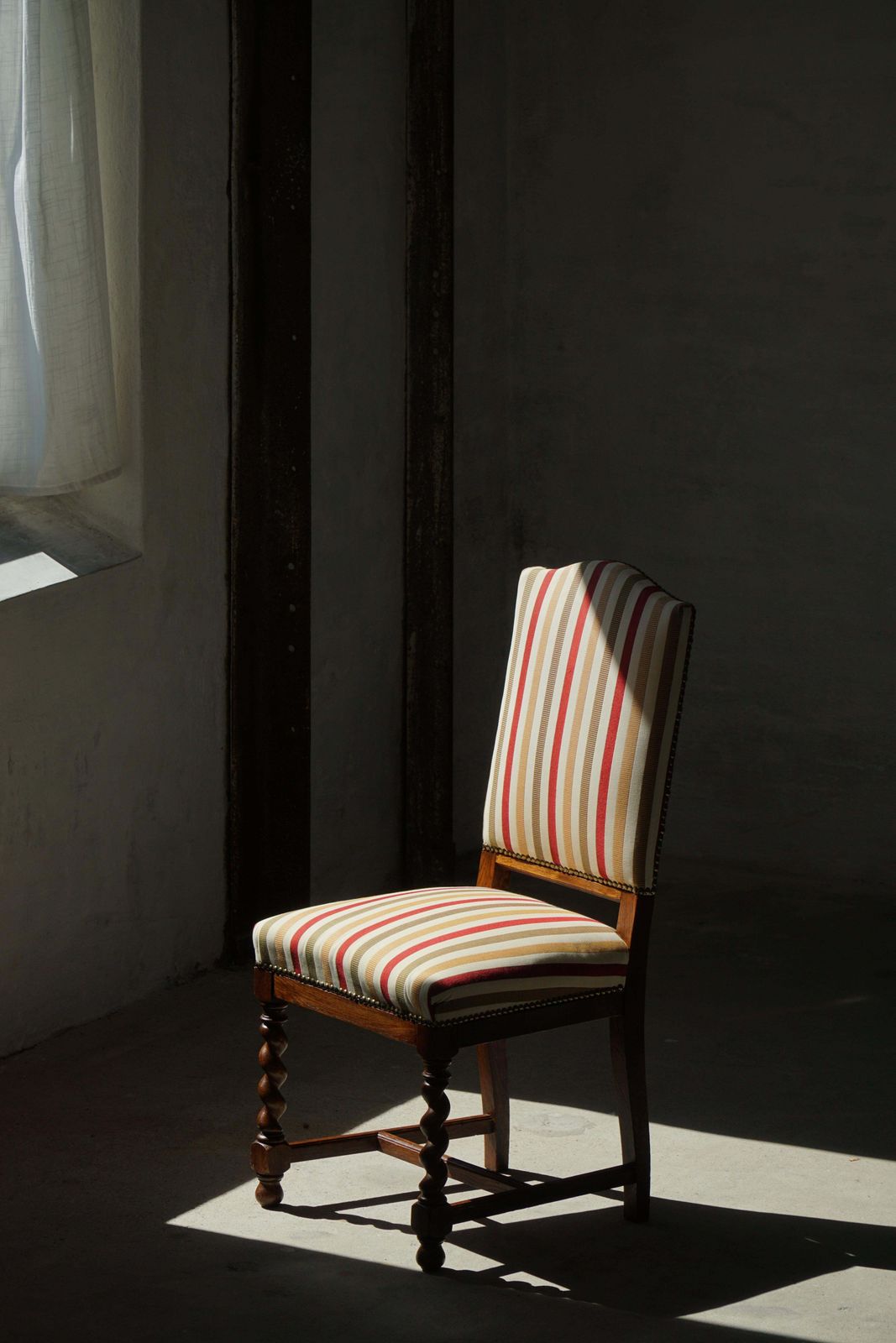 Set Of 6 Swedish Baroque Style Dining Chairs In Oak, Early 20th Century photo for sale