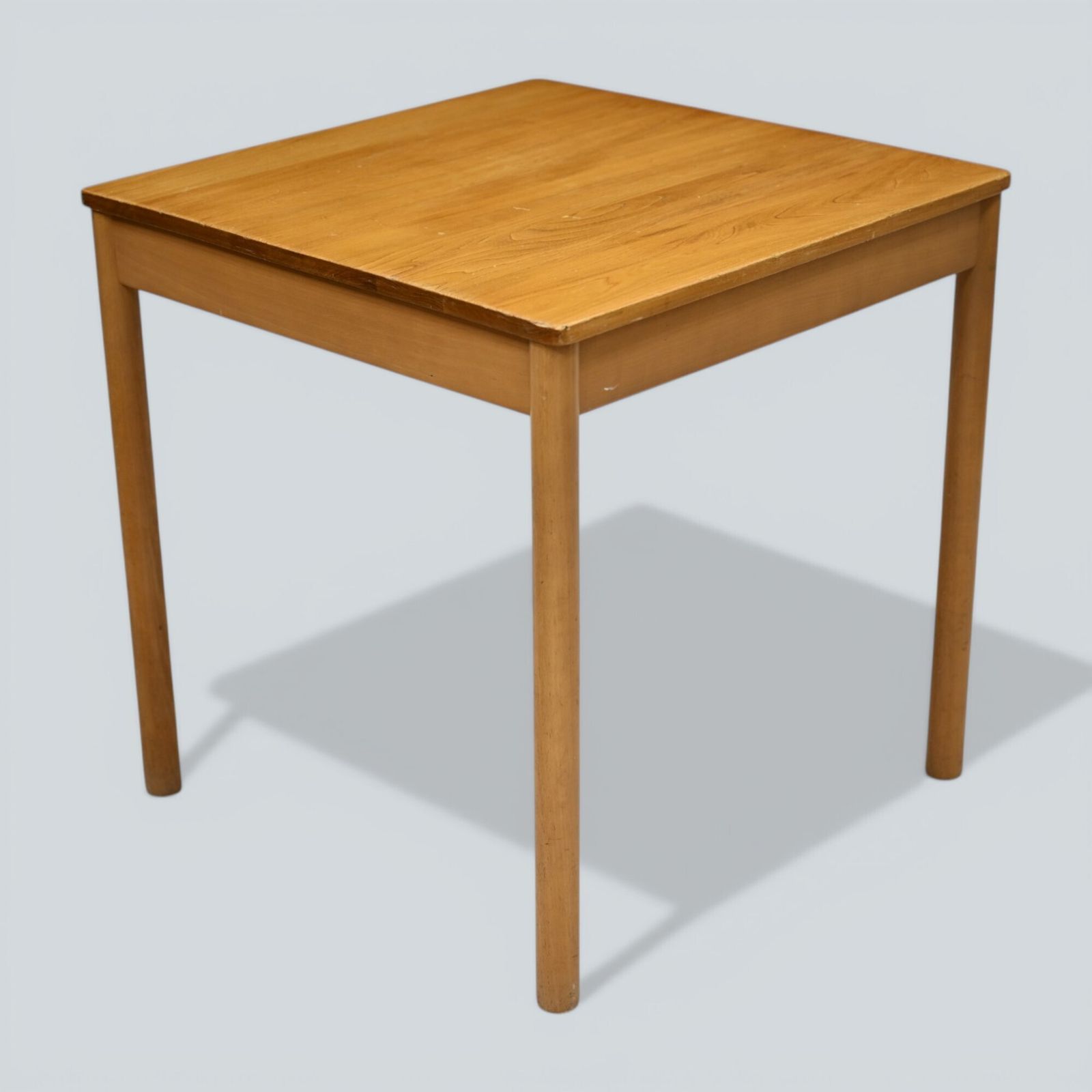 photo furniture Ercol Dining/Café/Restaurant Table Elm Light Finish 5 Available Free Delivery*