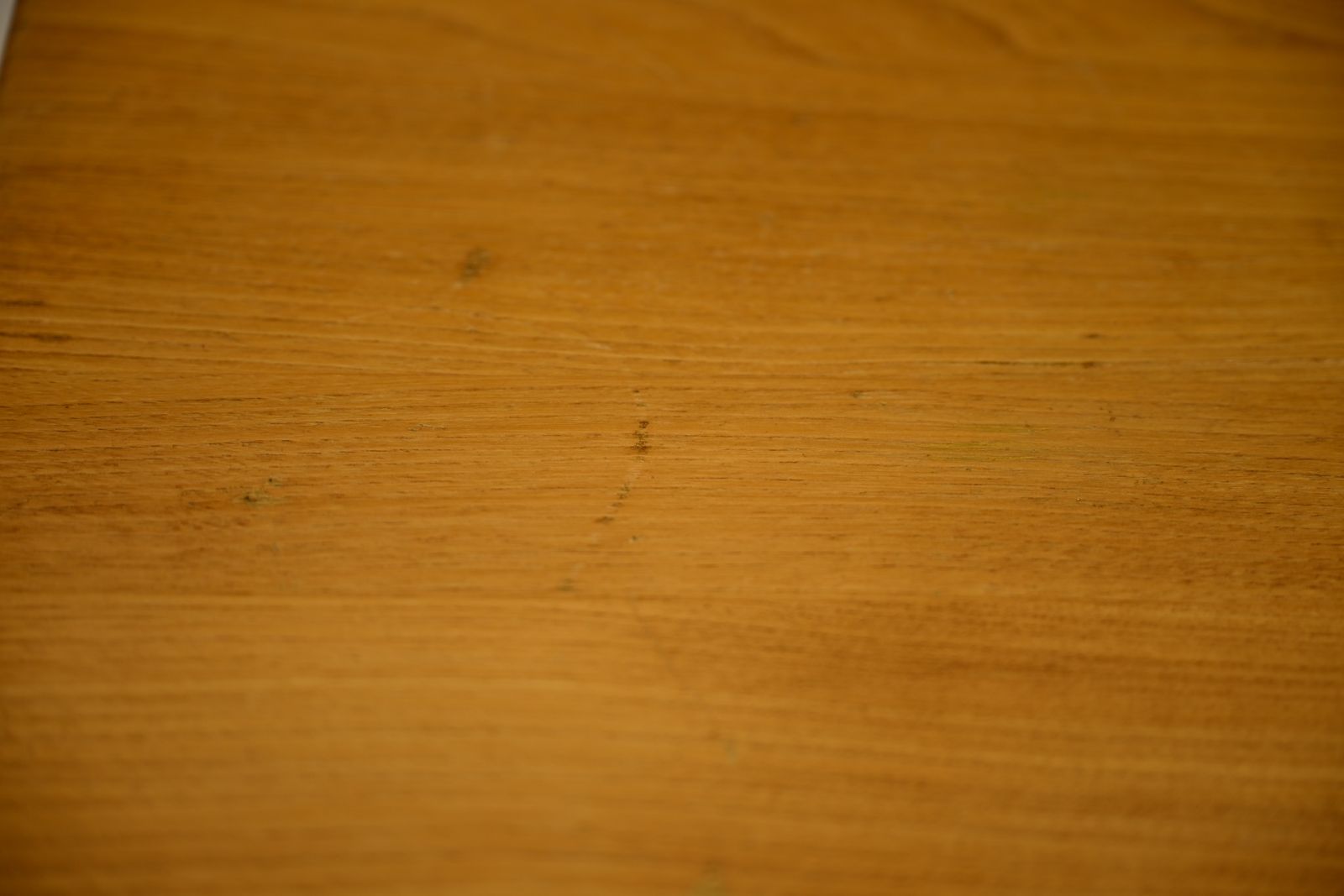 photo vintage Ercol Dining/Café/Restaurant Table Elm Light Finish 5 Available Free Delivery*