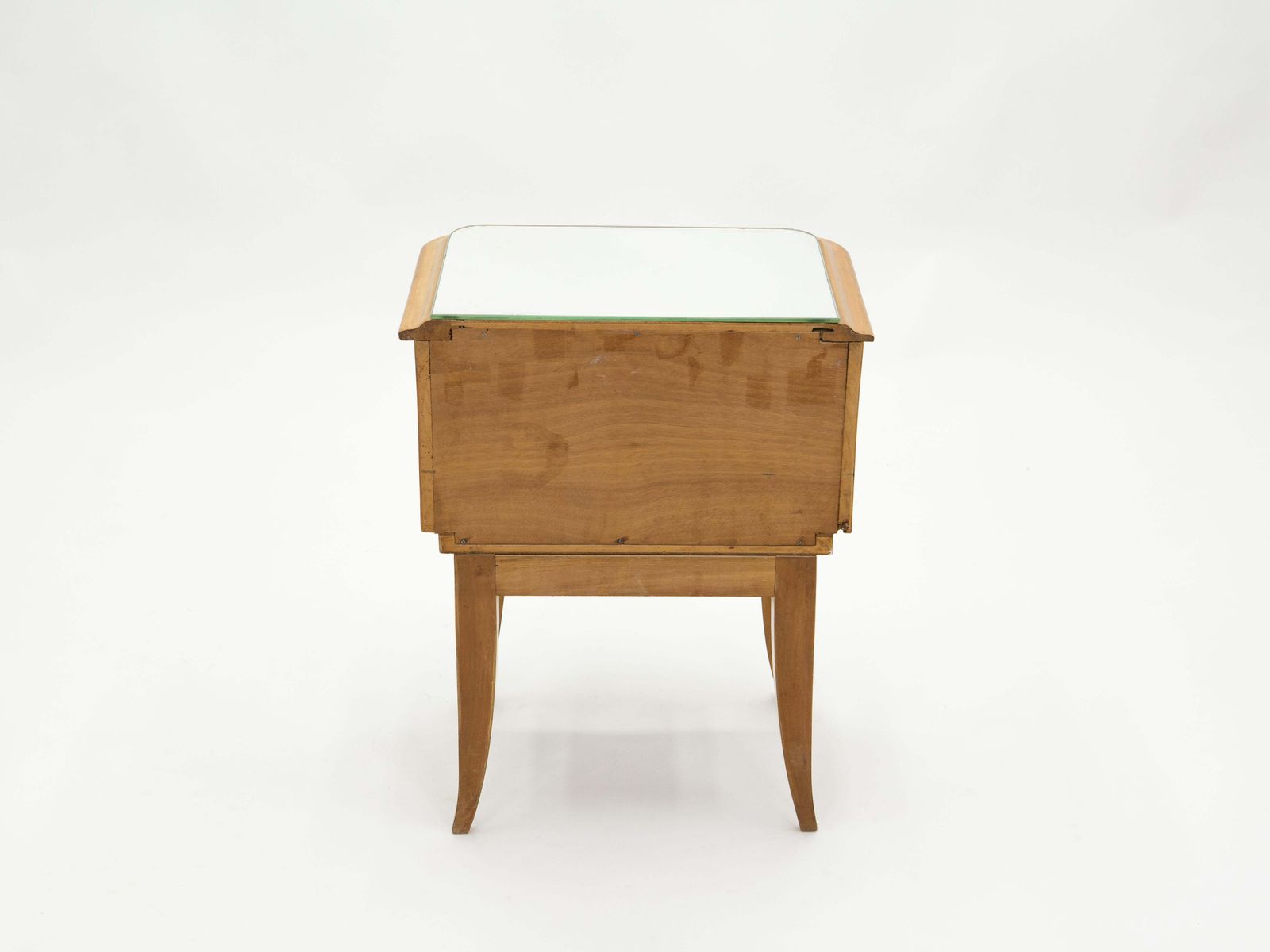 Mobilier Tables de chevet françaises en sycomore et laiton, 2 tiroirs, par Jean Pascaud, années 1940 photo