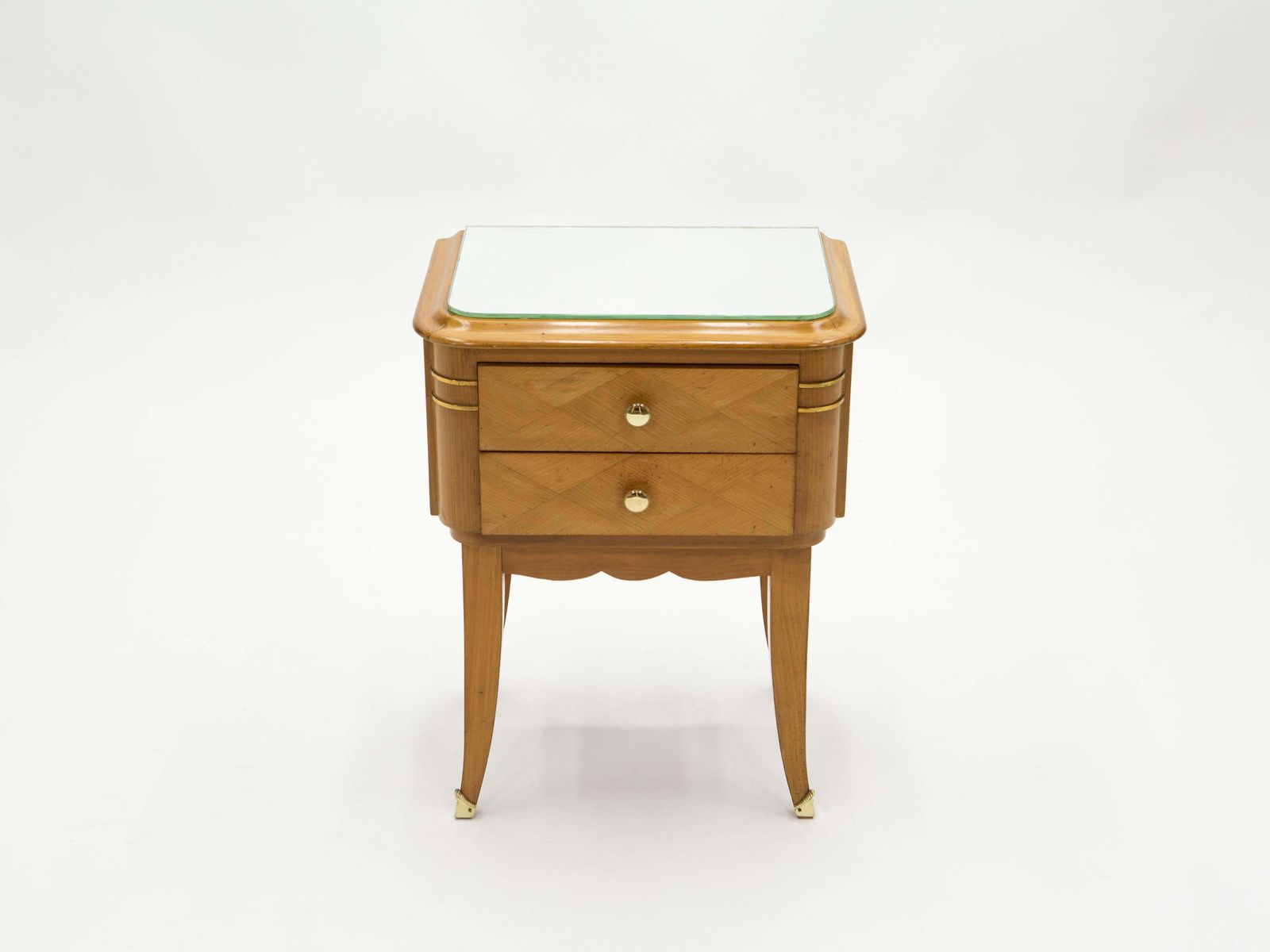 5898.0 Tables de chevet françaises en sycomore et laiton, 2 tiroirs, par Jean Pascaud, années 1940 photo