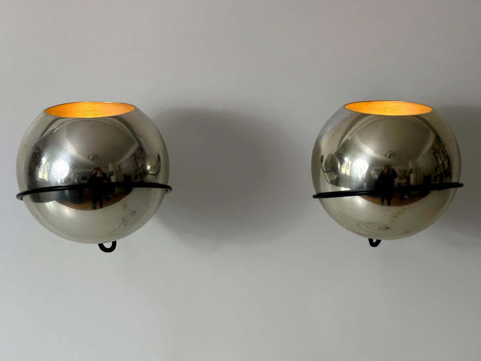 photo furniture Set Of Two Spherical Sconces Model 232/G By Gino Sarfatti Fo Arteluce Italy 1961