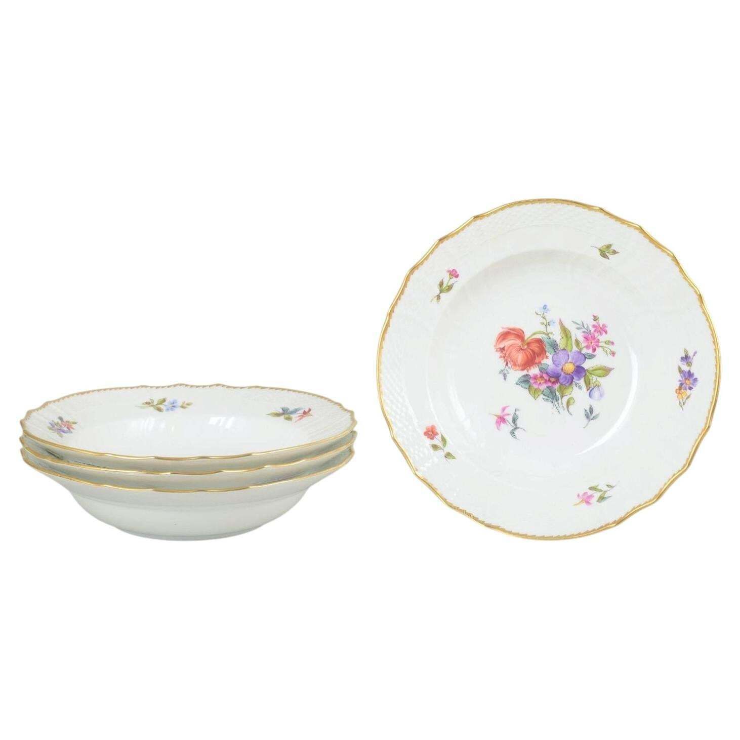 Royal Copenhagen Saxon Flower. Set van vier diepe borden in porselein. Jaren 1960