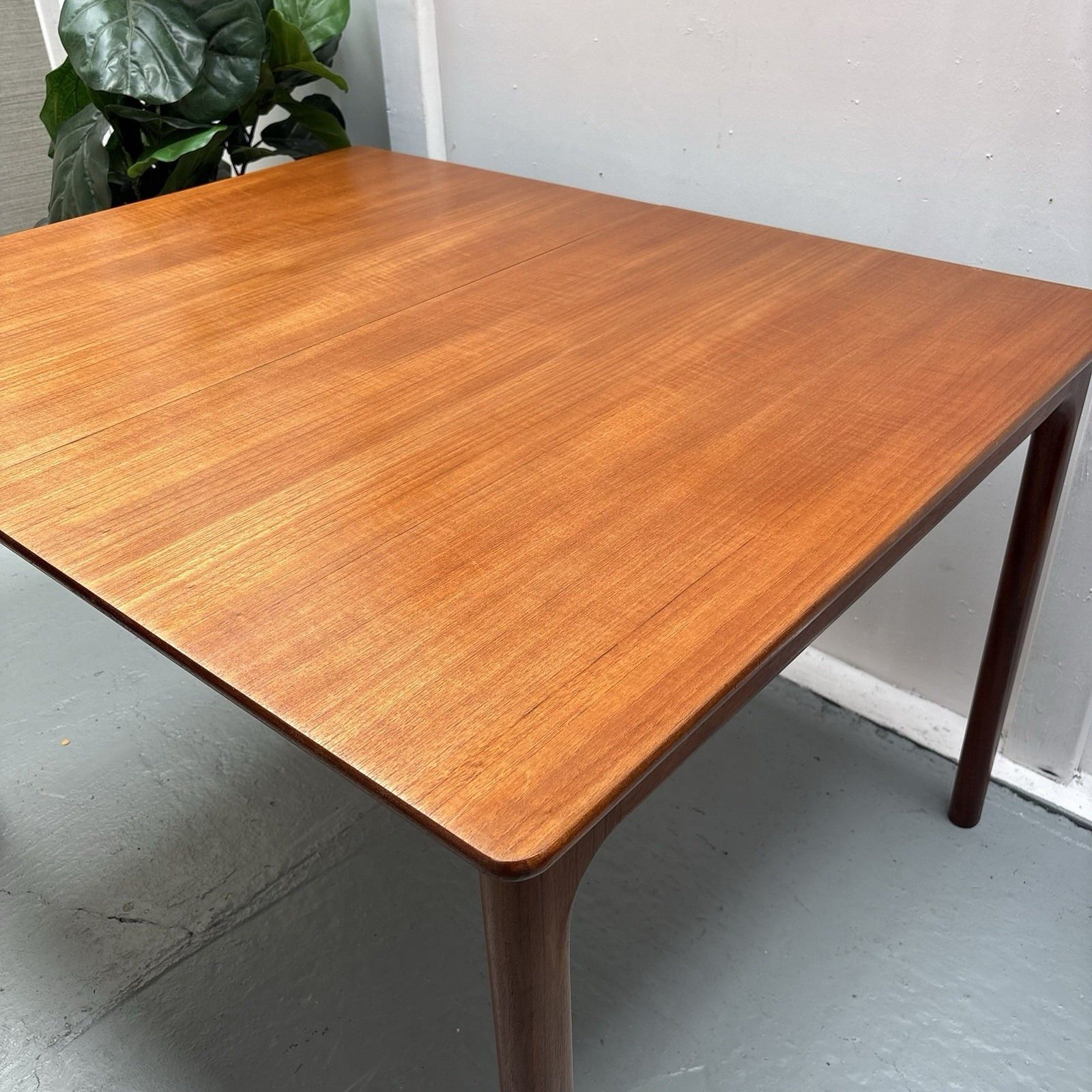Mid Century Teak Extendable Dining Table From A H McIntosh Of Kirkcaldy, 1960s photo Furniture