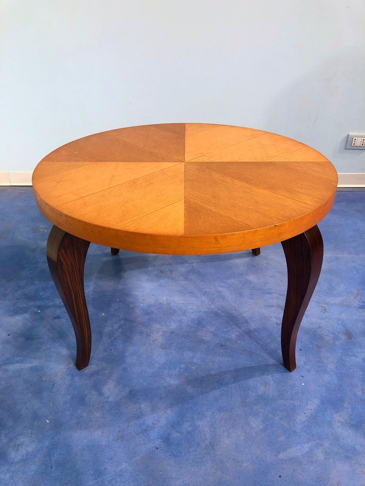 photo vinterior French Art Deco Coffee Table, Maple Top, Elegant Design, 1940s, France