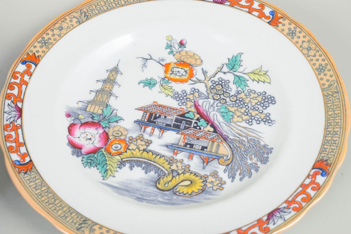 Rörstrand, Zweden. Vijf Dinerborden In Faience. 'Japan' Serie. Begin 20e Eeuw. photo for sale