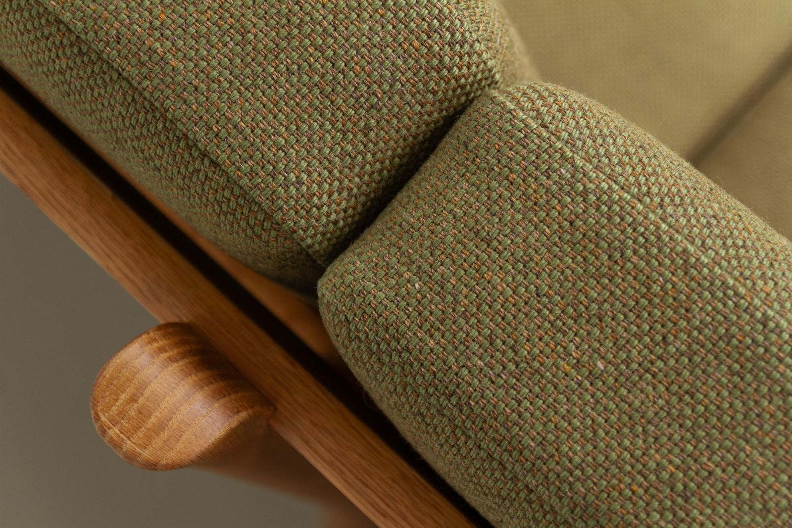 Danish Modern Oak Sofa Ge 236/4 By Hans J. Wegner For Getama, 1960s. photo vintage