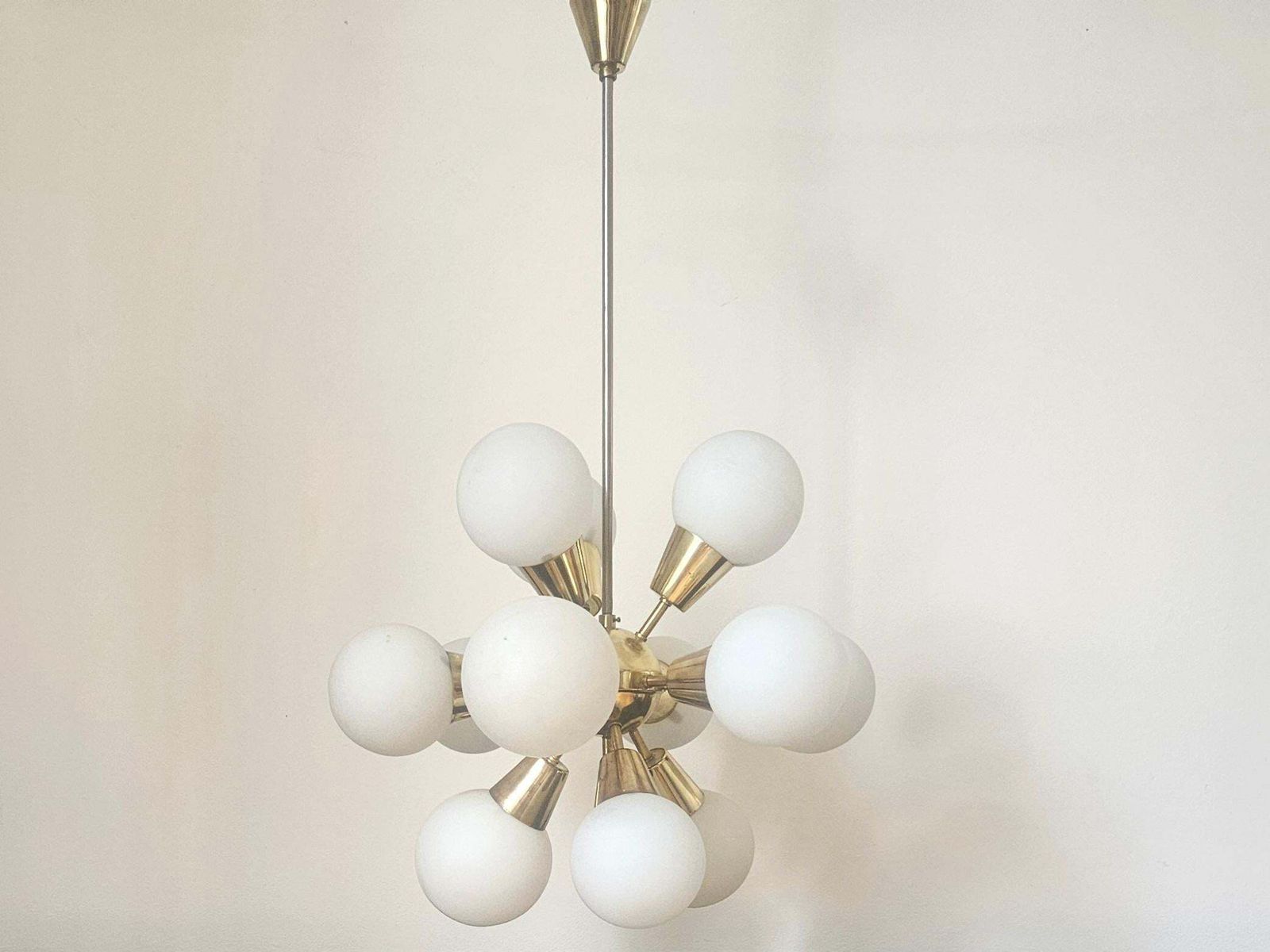 Zeldzame mid-century Sputnik-kroonluchter, Kamenický Šenov, jaren 1970 photo furniture