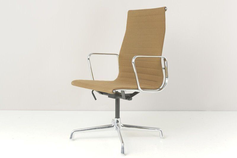 Alu Group Conference Chair By Ray And Charles Eames For Herman Miller, USA, 1958