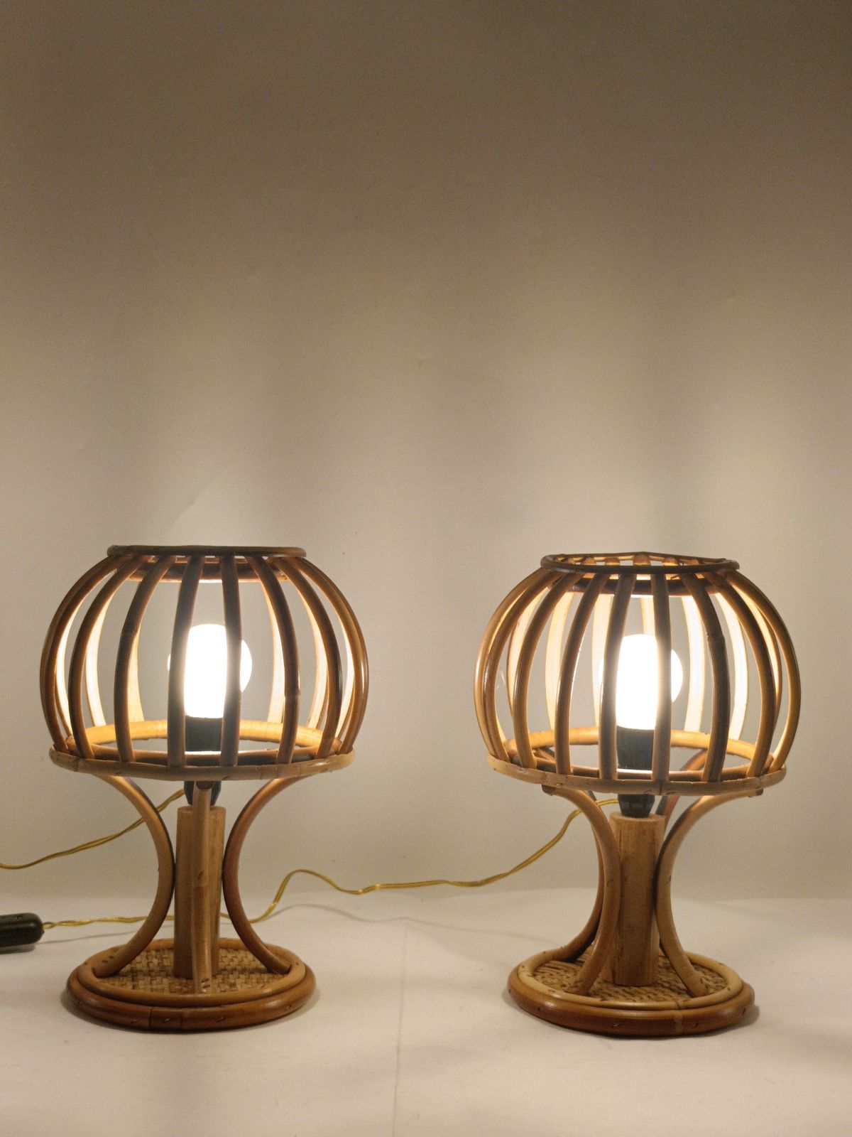 Louis Sognot Style Pair Of Rattan And Bambu' Table Lamps, Italy 1960s photo vinterior