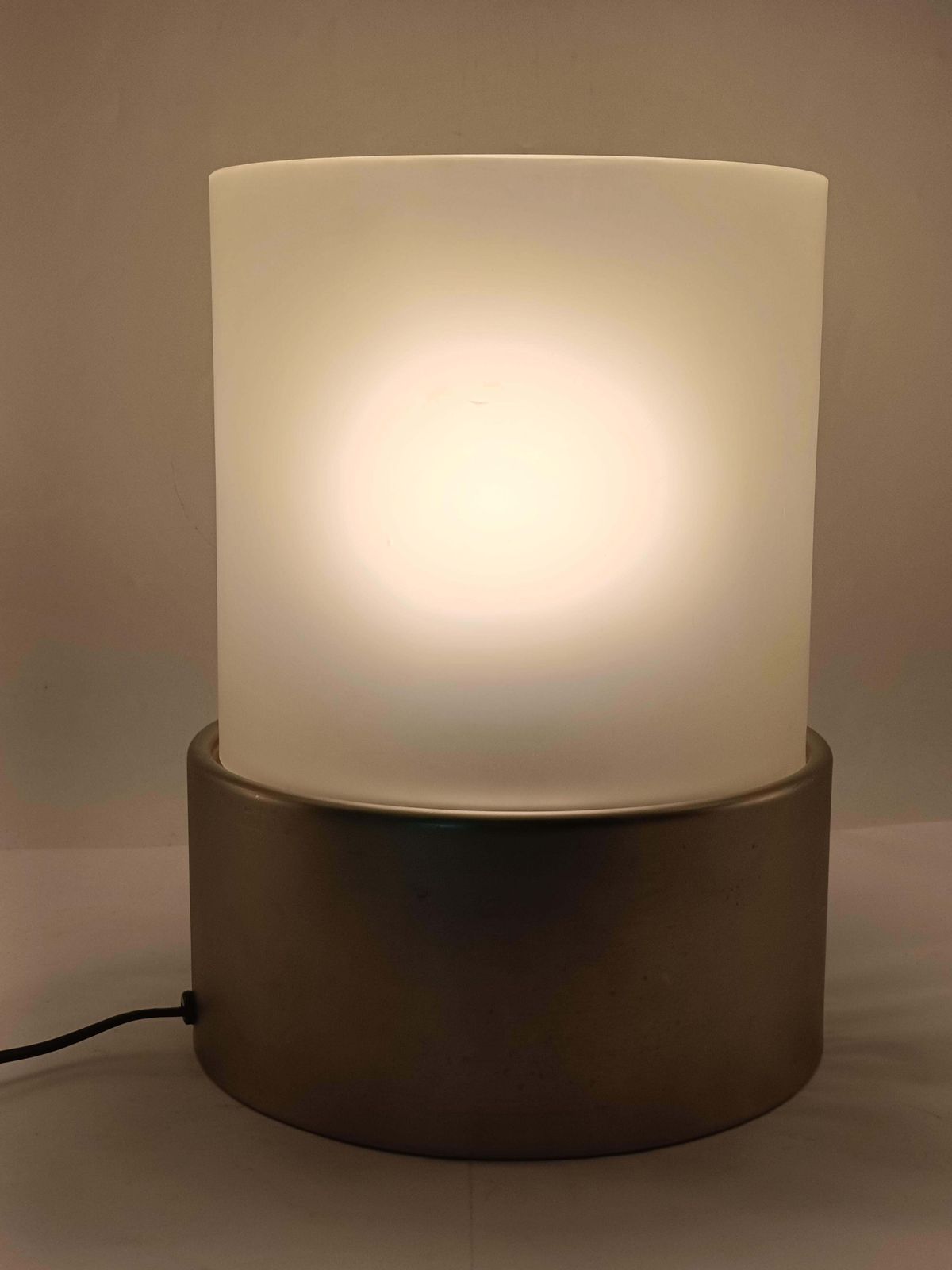Cylindrical Diffused Light Table Lamp, Italy 1970s photo 1057.0
