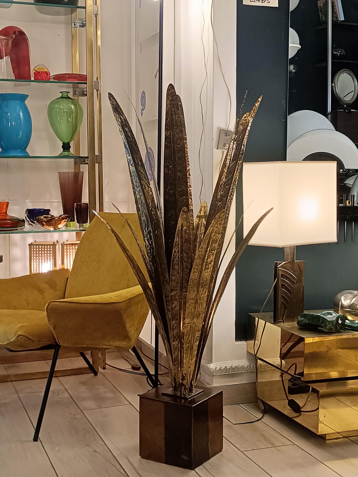 Tommaso Barbi Style Floor/Table Lamp In The Shape Of A Golden Palm, Italy 1960s photo furniture