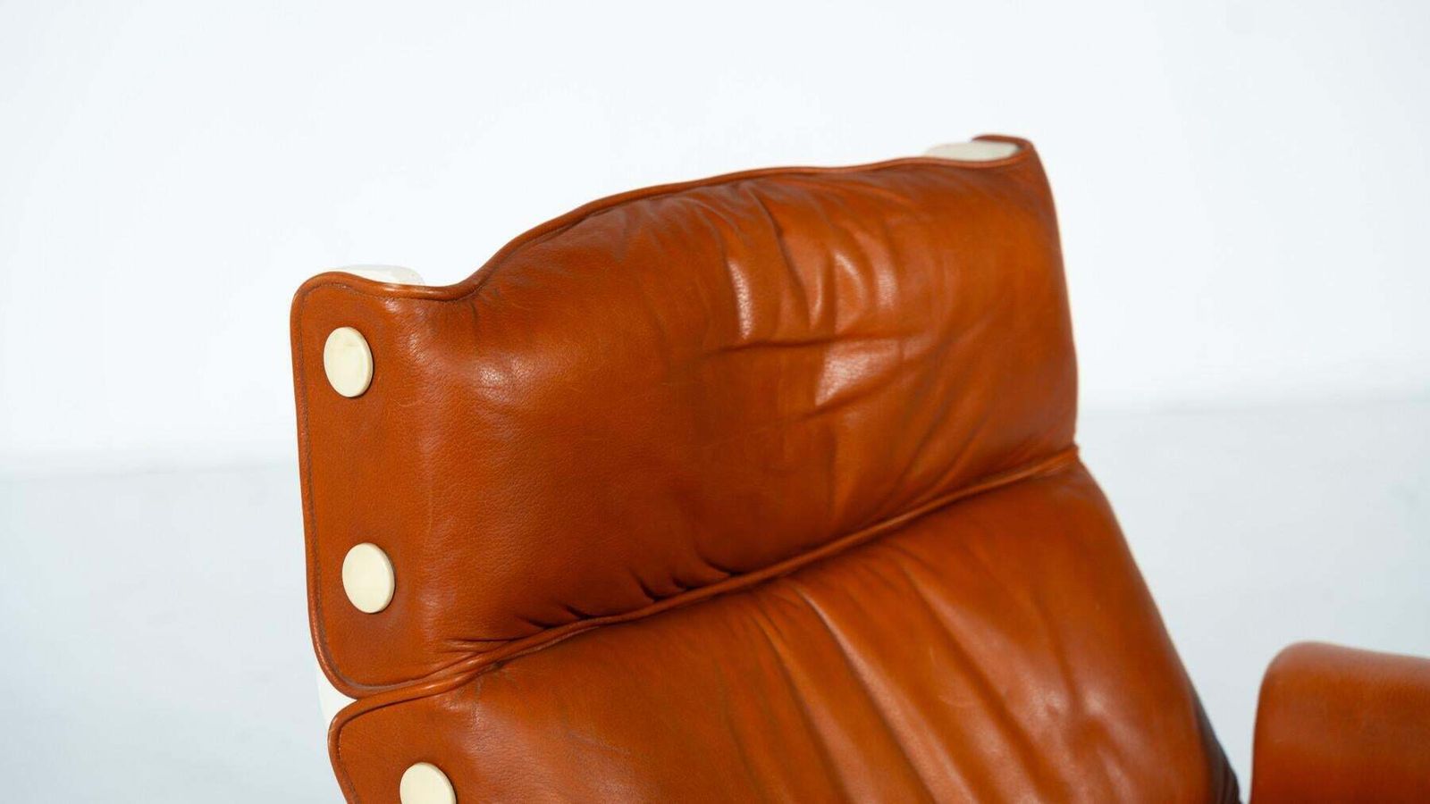Canada P110 Armchair By Osvaldo Borsani For Tecno, 1960s   Original Upholstery photo for sale