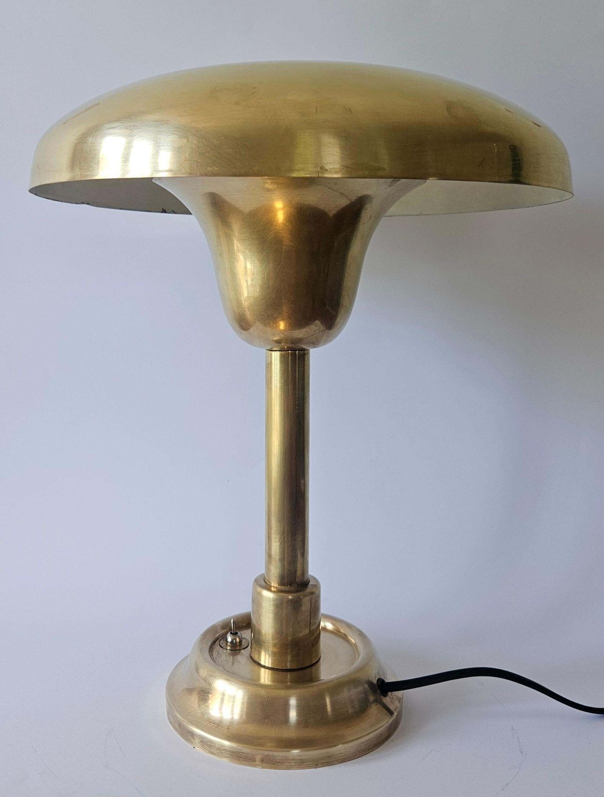 Grote Bauhaus-functionalisme art deco tafellamp, Franta Anyz, jaren 1930 photo Verlichting