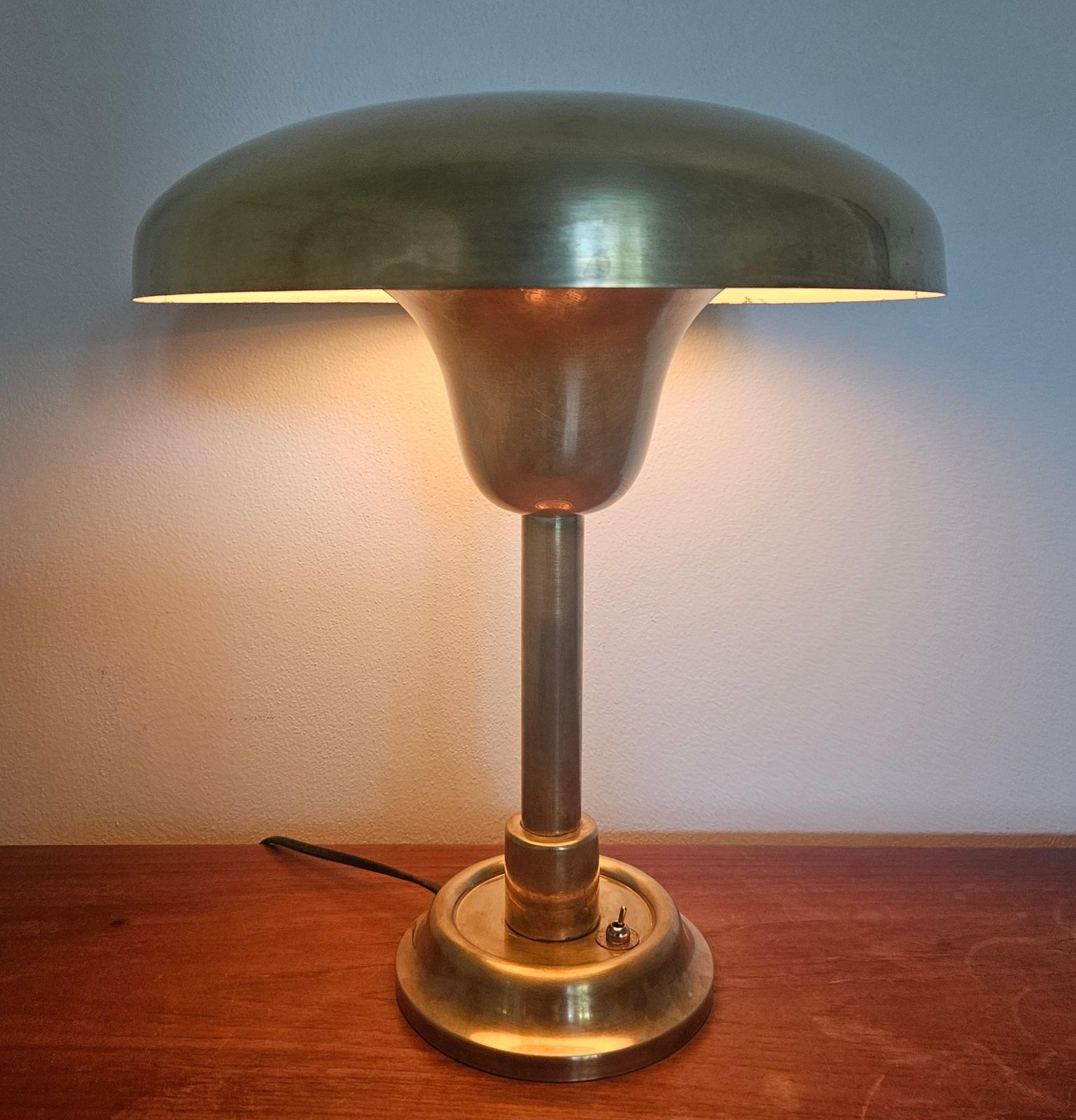 Verlichting Grote Bauhaus-functionalisme art deco tafellamp, Franta Anyz, jaren 1930 photo