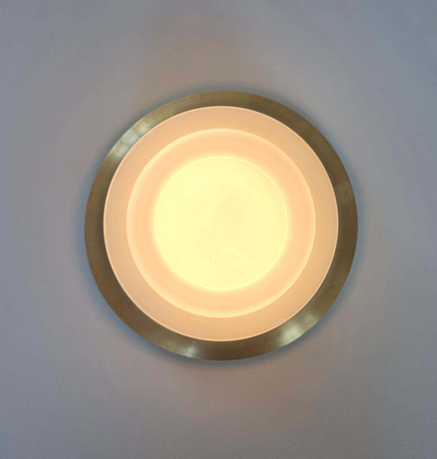 photo furniture Art Deco Zeldzame Messing en Melkglazen Plafondlamp – Franta Anyz, jaren 1930