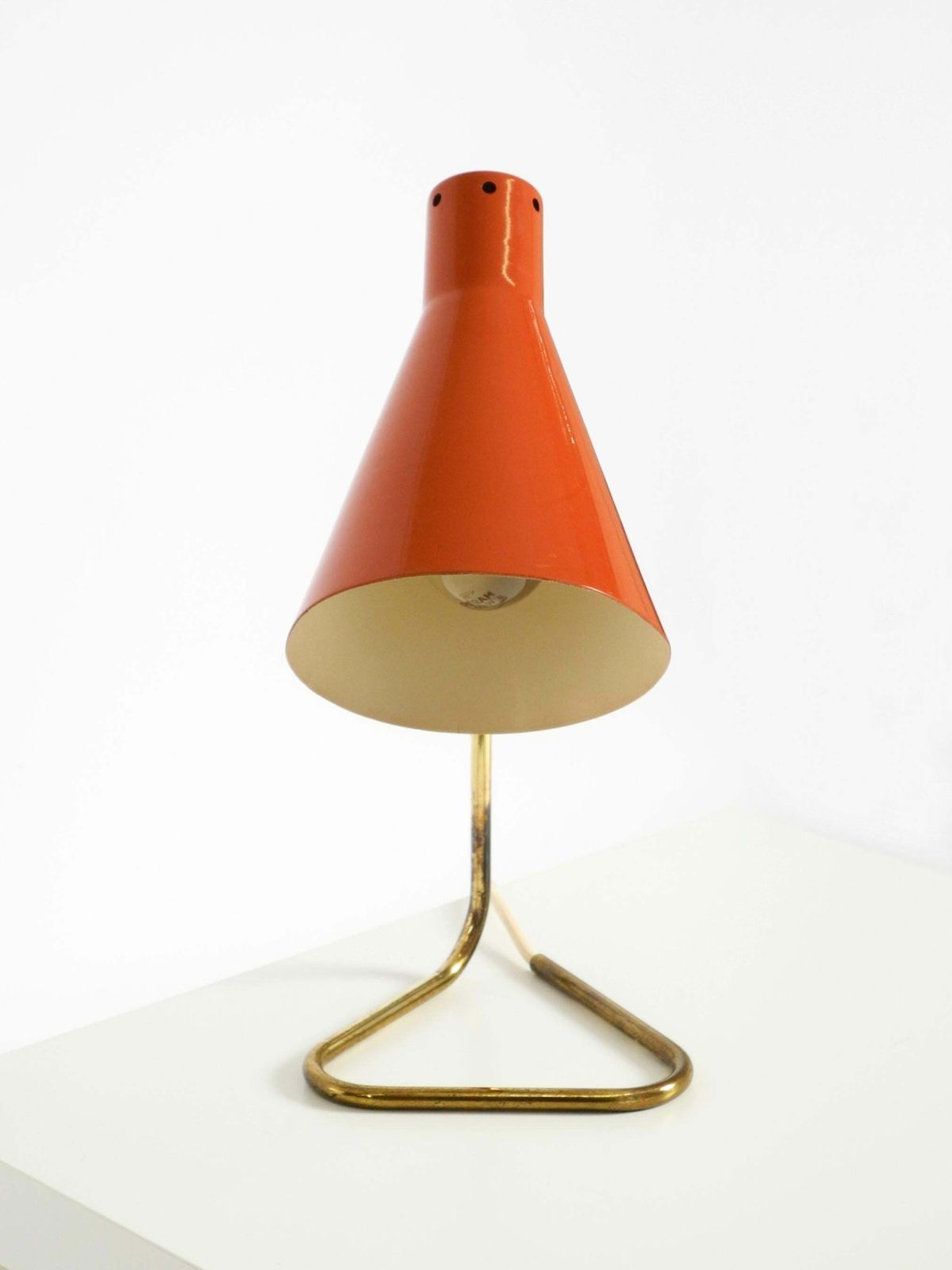 Beautiful, Large Mid Century Modern Brass Table Lamp With A Brick Red Shade photo vinterior