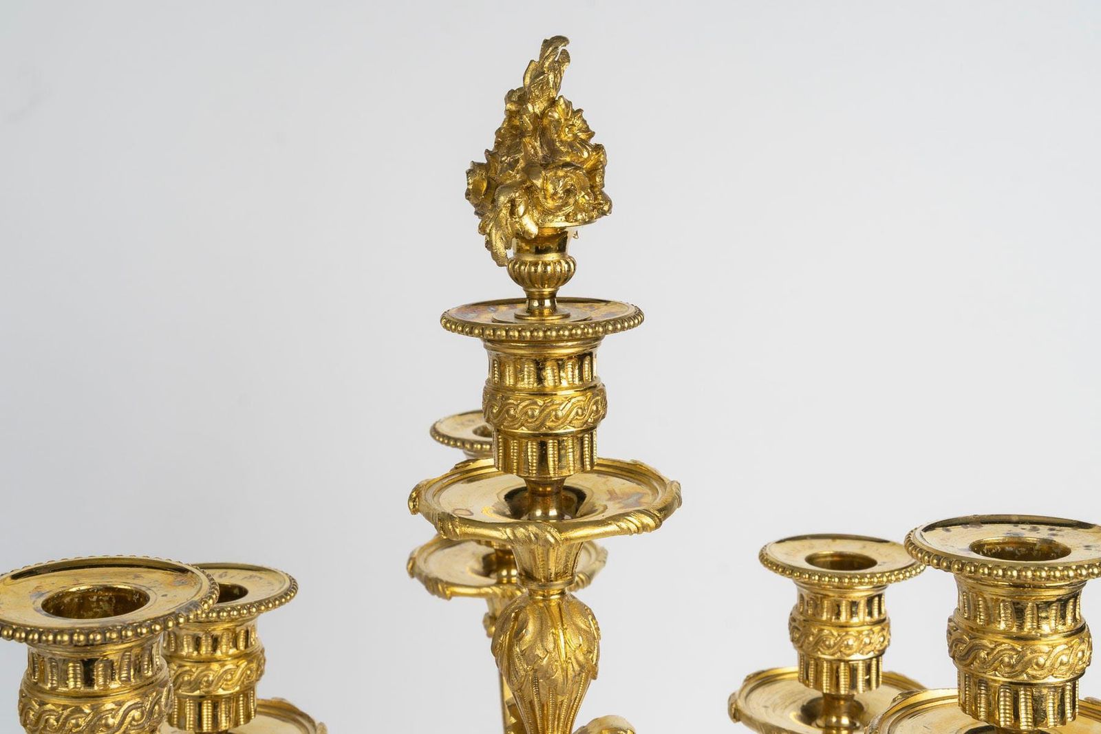 Pair Of 7 Branch Candelabra In Gilded Bronze, 19th Century, Napoleon III Period. photo vinterior