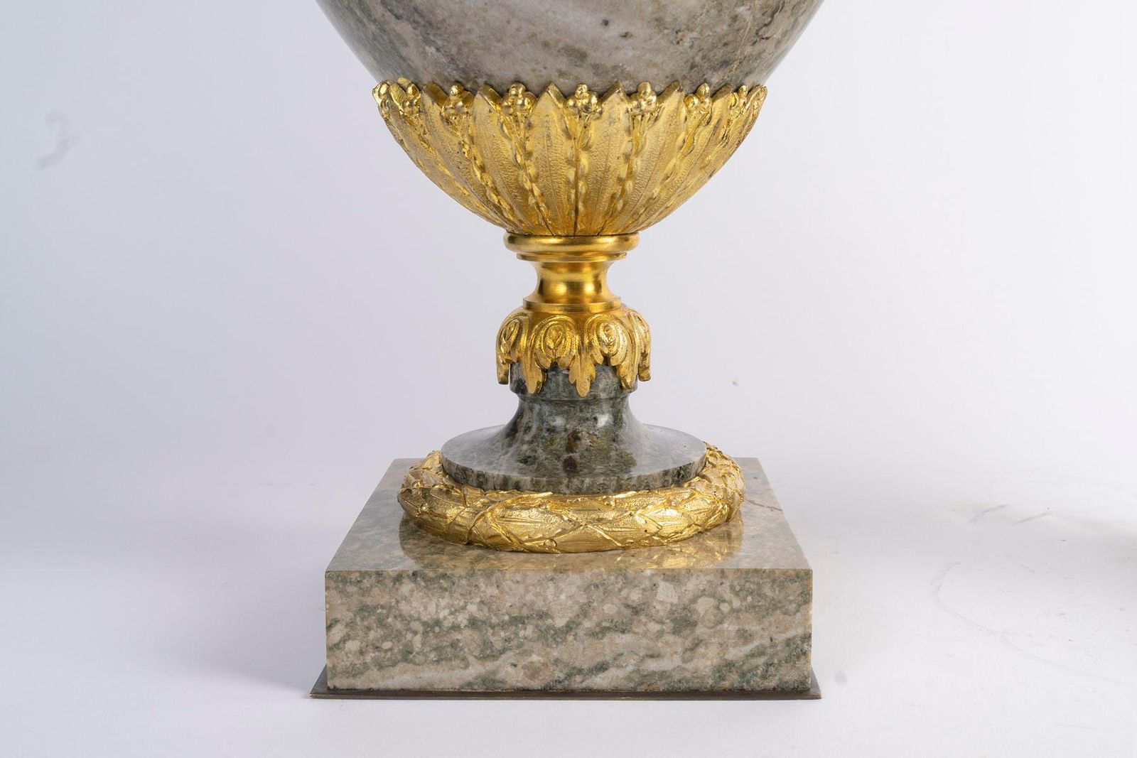 Pair Of Green Granite Cassolettes With Gilded Bronze, Louis XVI Style. photo vintage