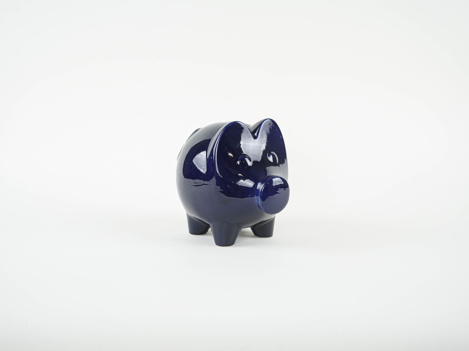 Tirelire cochon bleu marine, design allemand, années 1970, fabriquée en Allemagne de l'Ouest photo for sale