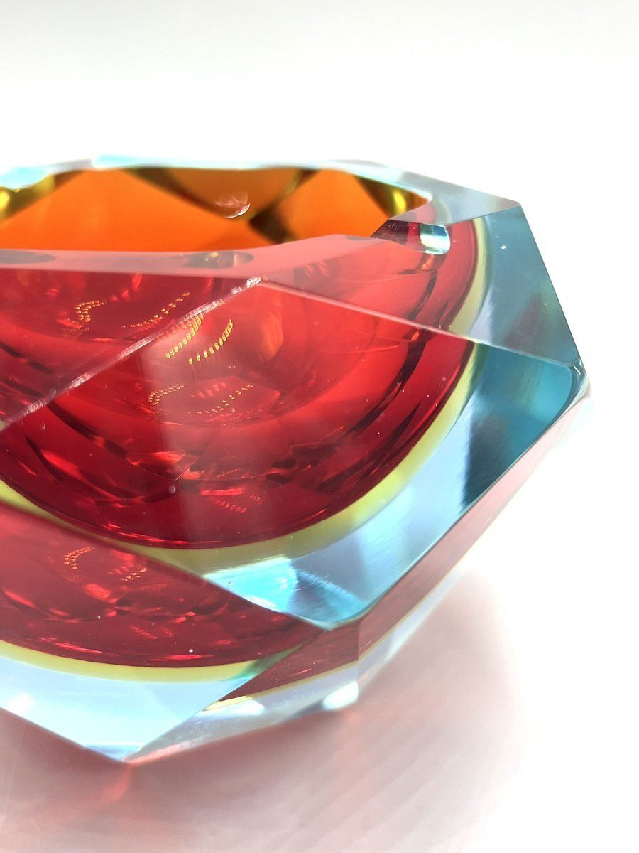 Murano Glass Sommerso Diamond Shaped Ashtray, 1960s photo vinterior
