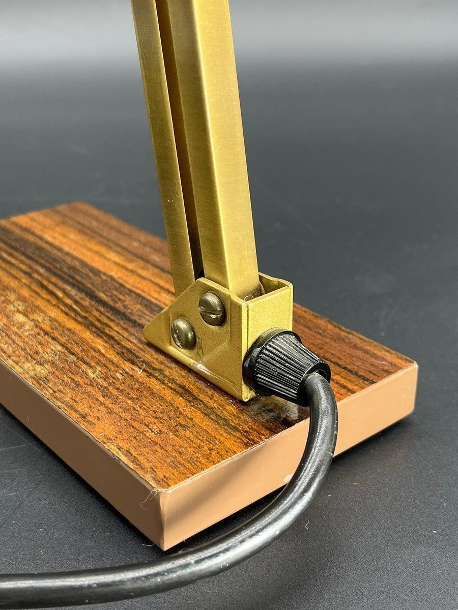 photo vintage Vintage Brass Bankers Lamp With Wood Veneer Base By Pfäffle, 1960s