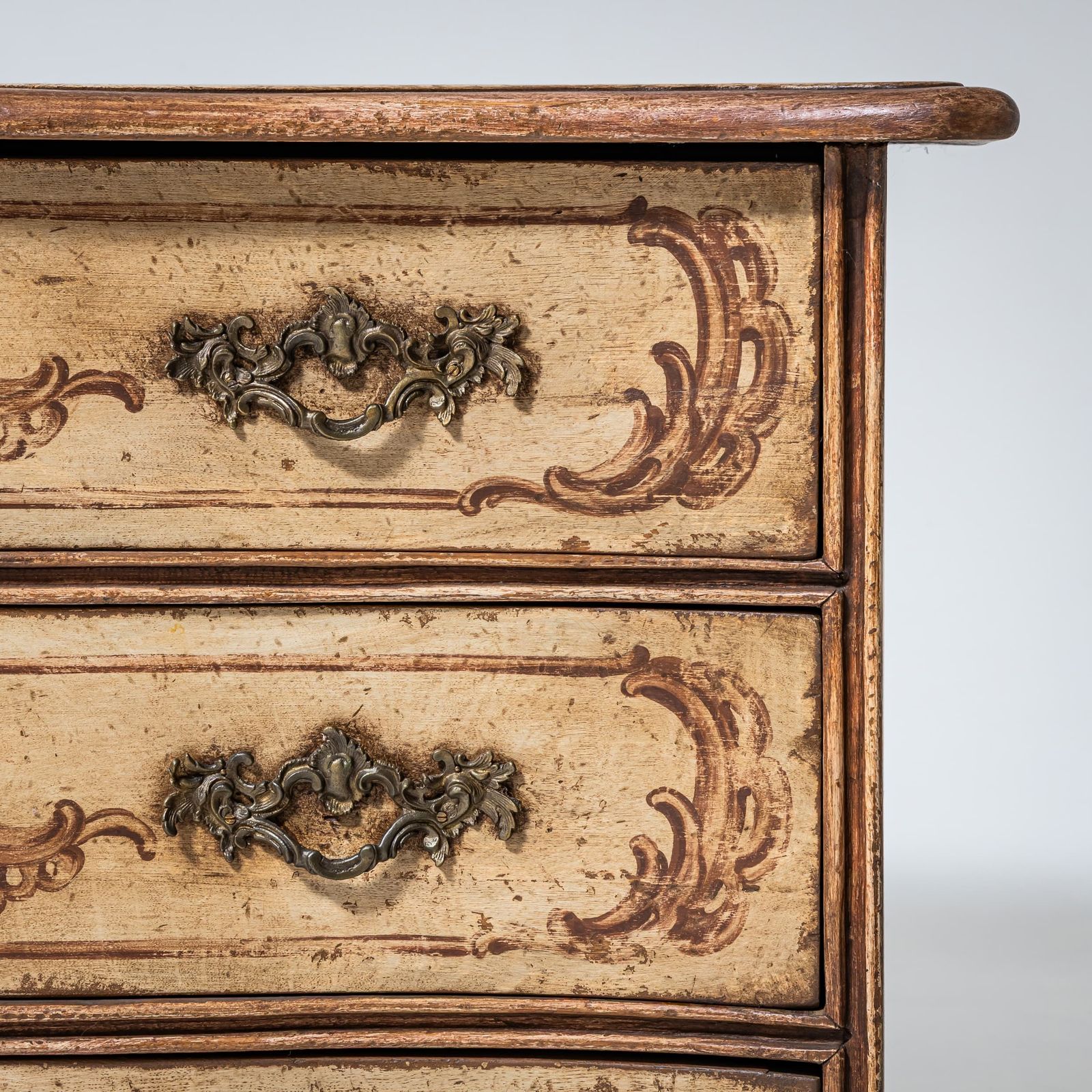 Handgeschilderde Barokke Commode, 18e Eeuw photo buy