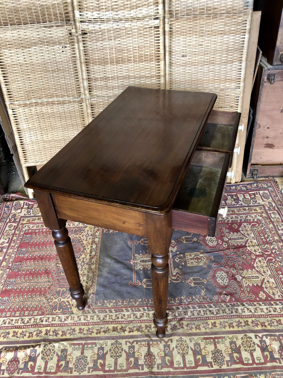 photo vinterior Antique Mahogany Hall Or Writing Table