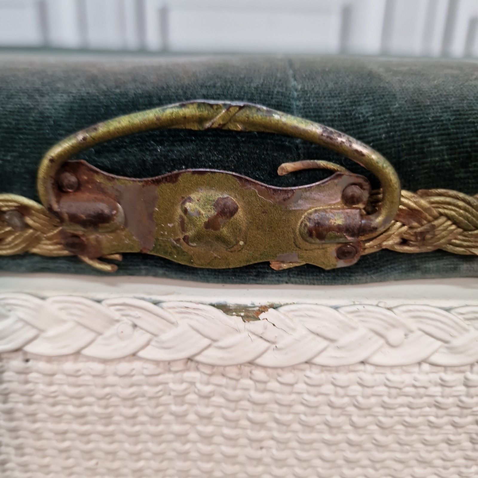 photo vinterior Vintage Storage Ottoman White Blanket Box Upholstered Top Retro Loom Style