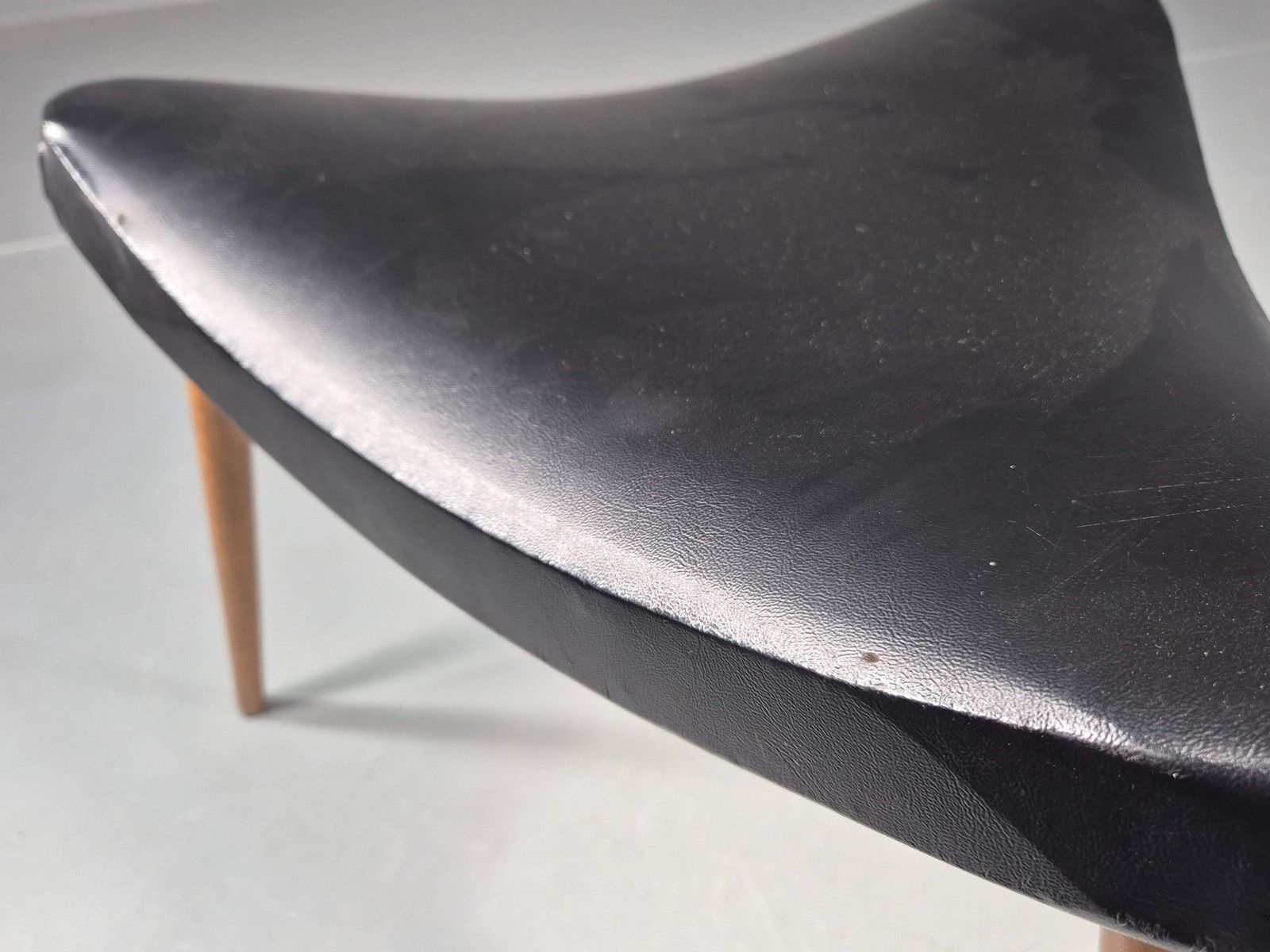 photo vinterior Vintage Danish Mid Century Footstool Triangular Black Vinyl 1960s Retro Eb12152