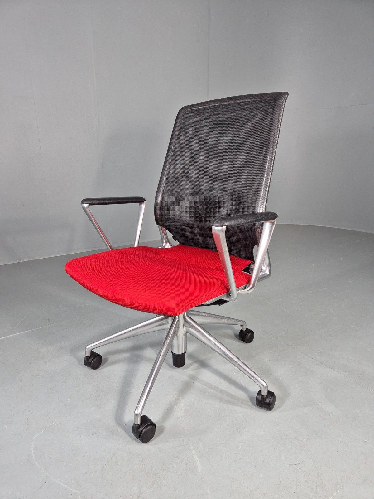 Vintage Vitra Media Office Chair Red And Black Eb12245 photo for sale
