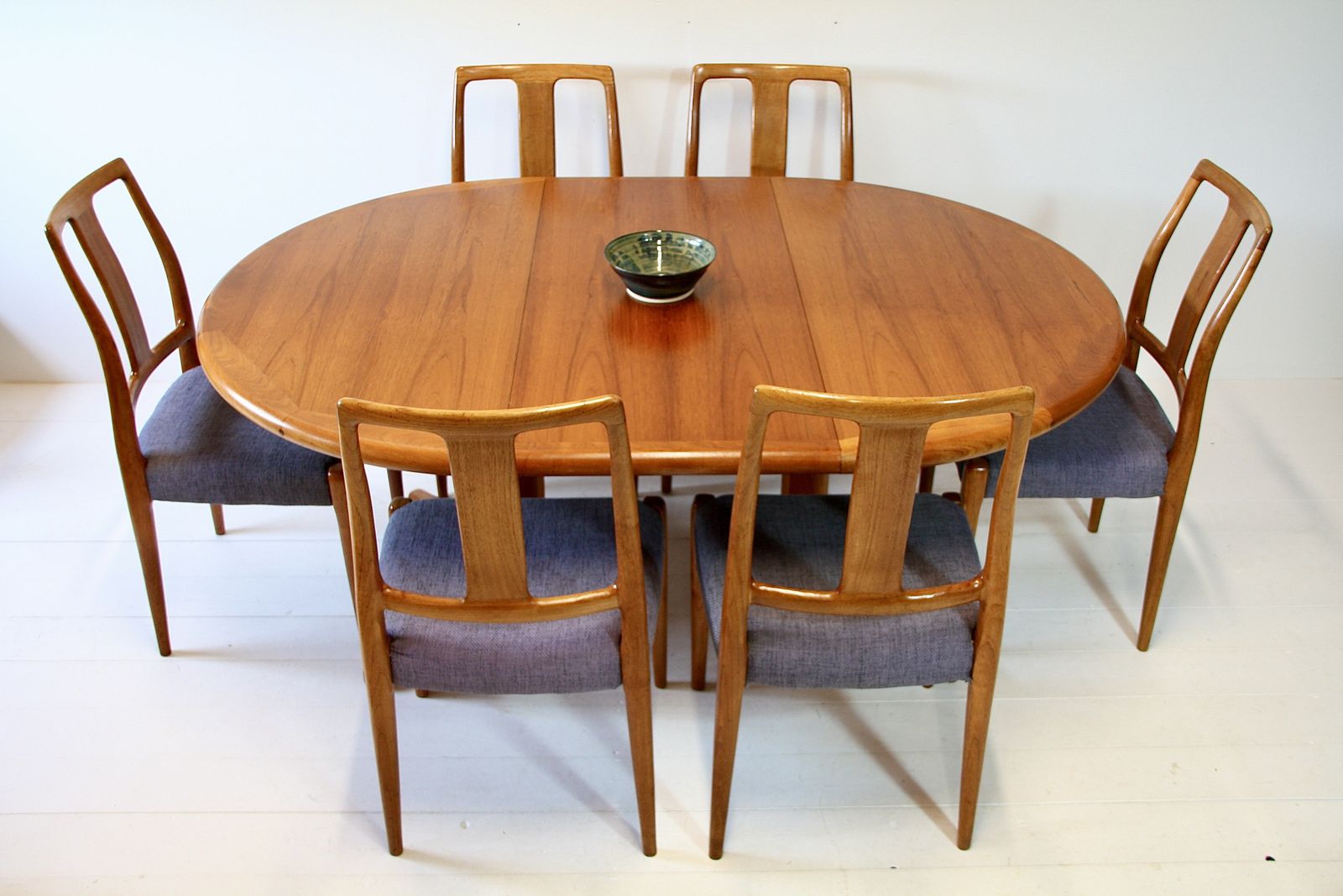 Vintage Danish Extending Dining Table   Teak C.1960