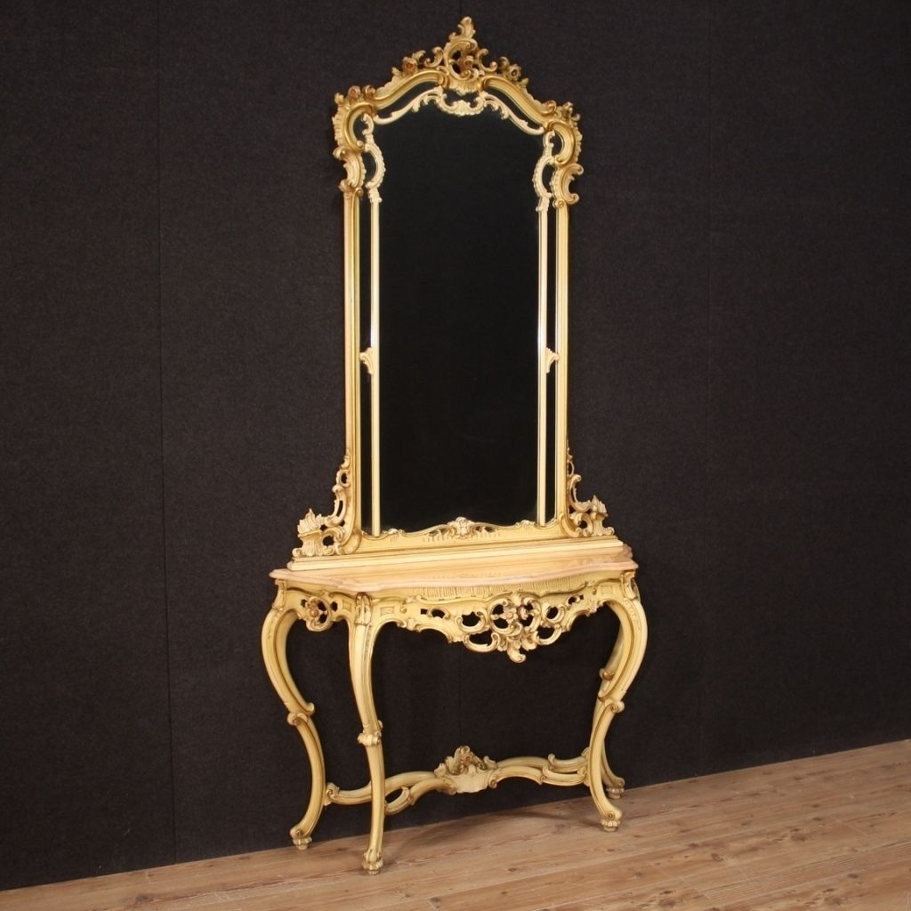 Console de style Louis XV laquée