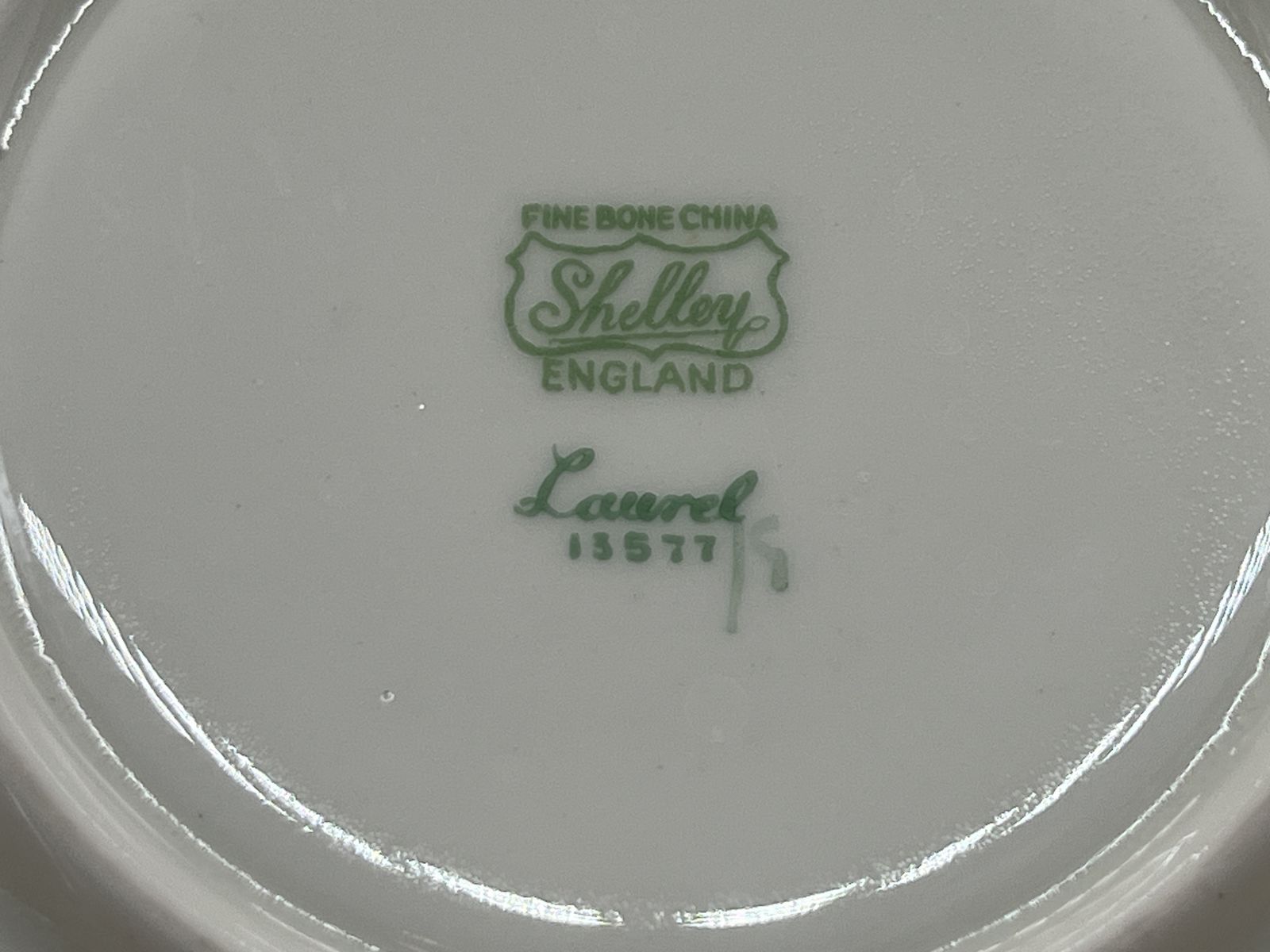 Home Decor Vintage Shelley China Laurel Gainsborough Shape Tea Cup, Saucer And Side Plate Trio. C1950. 13577. photo