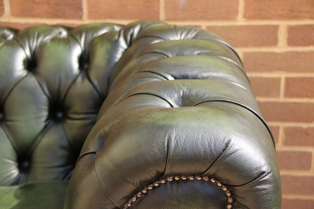 Chesterfield Paxton Sofa photo vintage