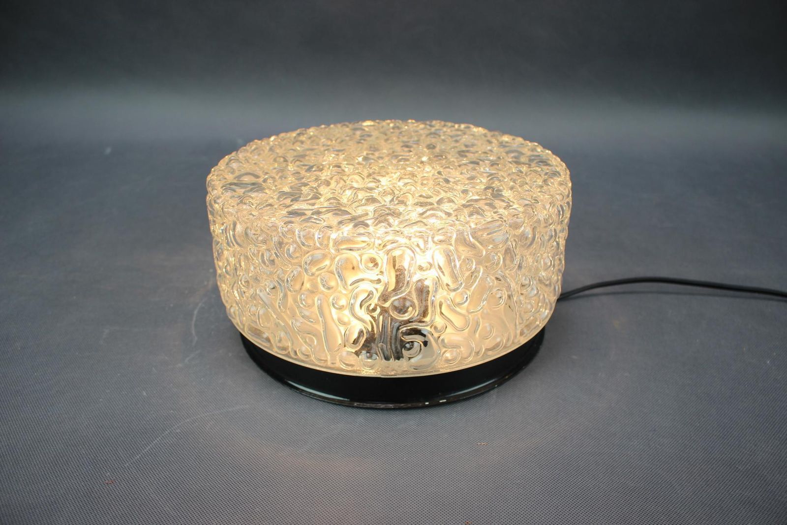 Mid-Century plafondlamp met bellenpatroon glas, Tsjecho-Slowakije, jaren 1960. photo vintage
