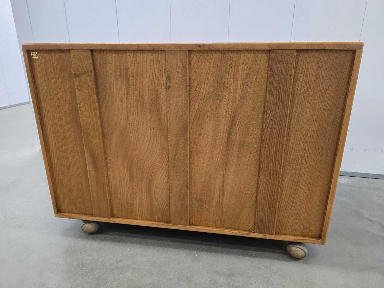 Ercol Windsor Chest Of Drawers photo vinterior