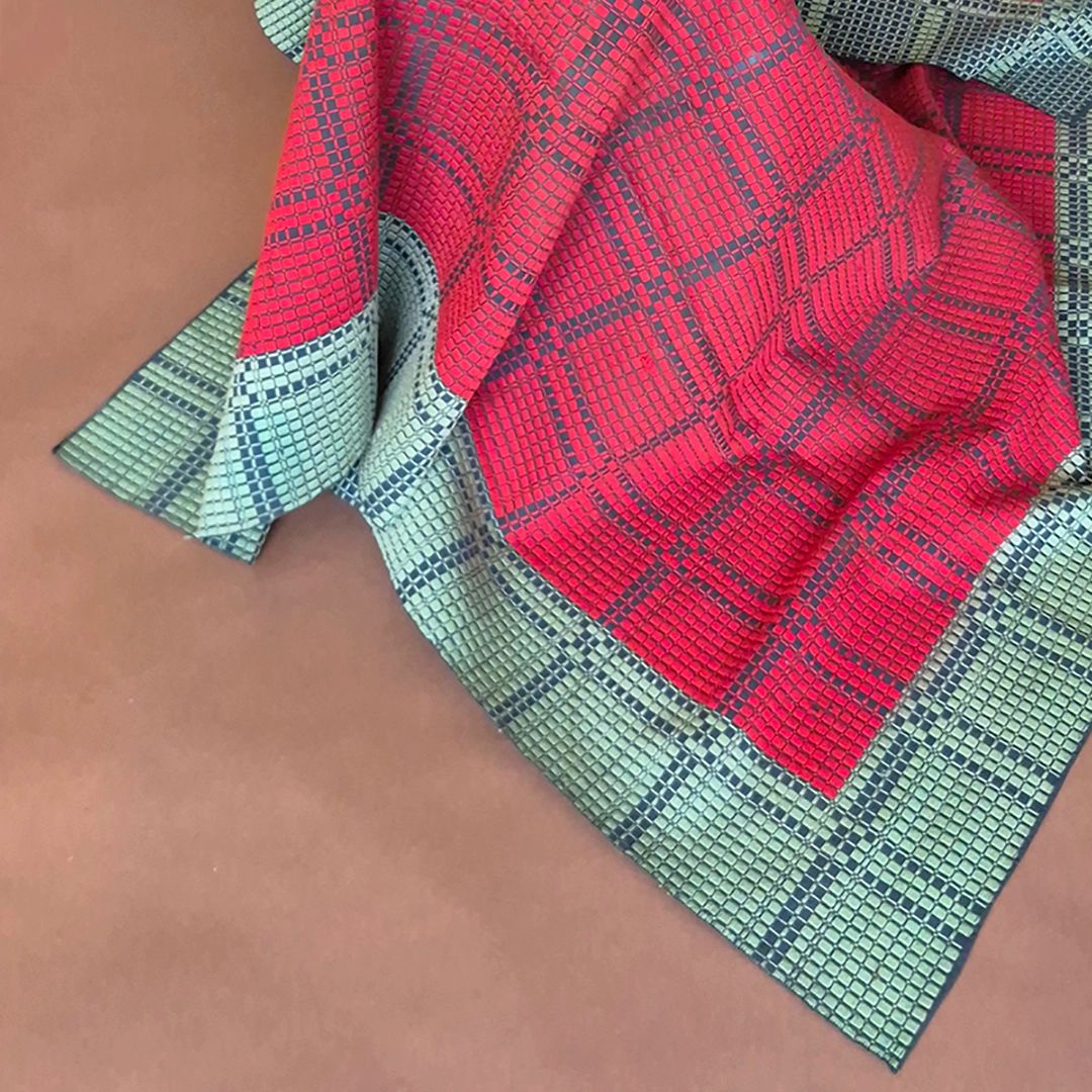 Vintage Swedish Flatweave Rug: Early 20th Century Modernist Style photo for sale