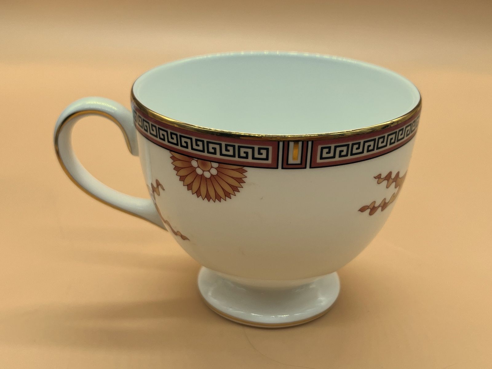 photo for sale Set van 2 Wedgwood China Dynasty design Leigh shape theekopjes met schotels.