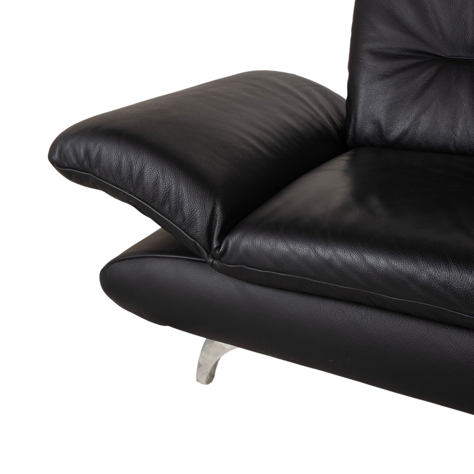 photo furniture Canapé 2 places Koinor Ronaldo en cuir noir, fonction manuelle