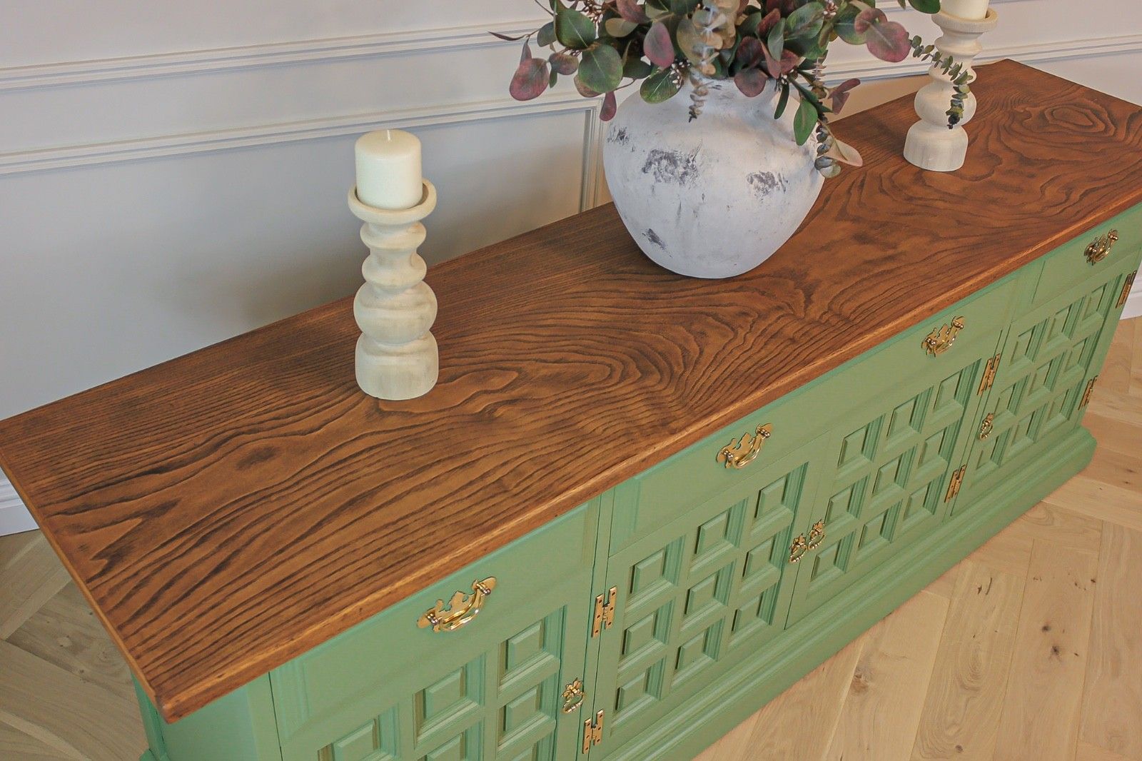 photo furniture Large Antique Mid Century Solid Oak Sideboard Dresser Console Table Showhome