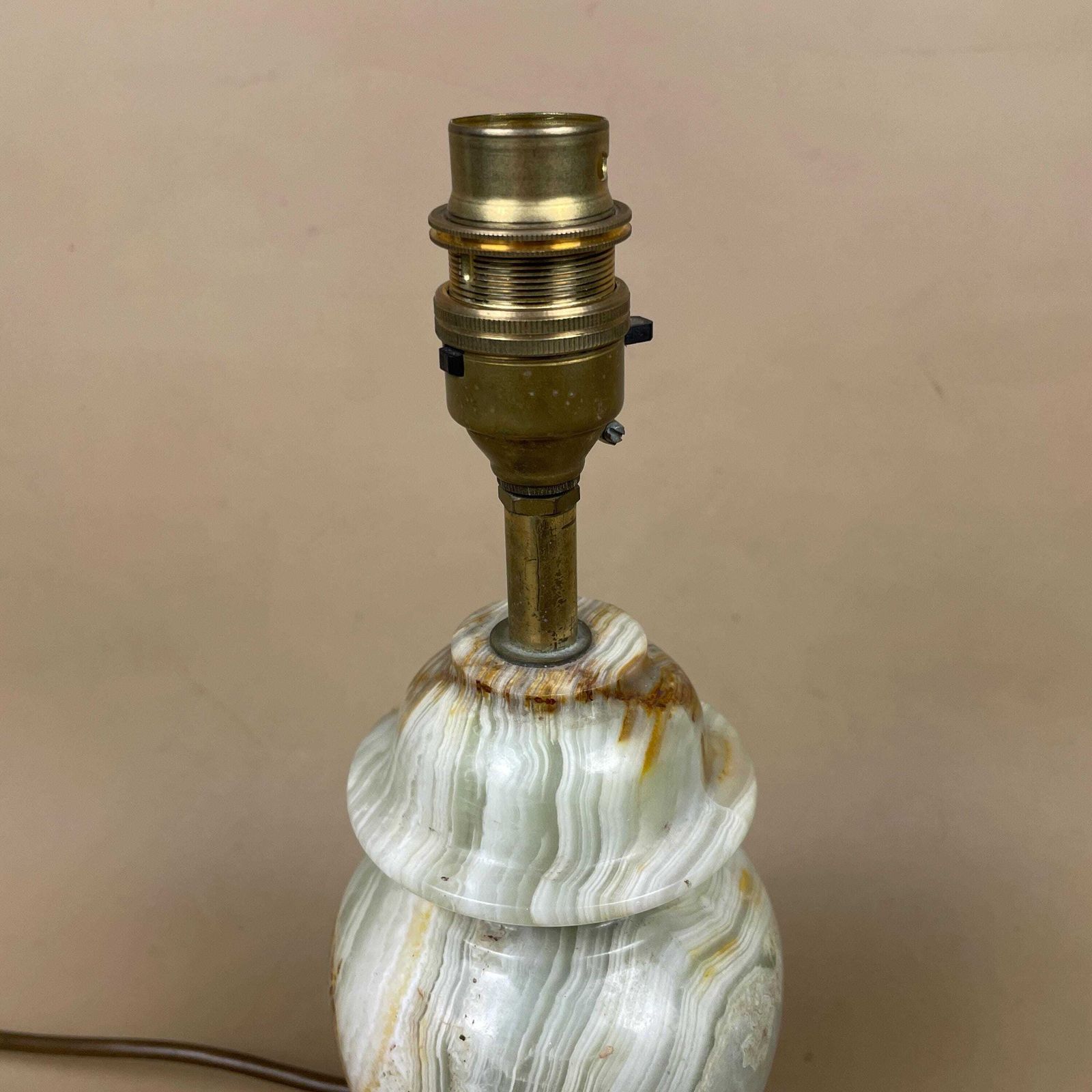 Green Marble Lamp Light Bedside Brass Gold Trims Metal Marbled Pattern Classic Column Natural Stone Antique Vintage Side Heavy Solid photo Lighting
