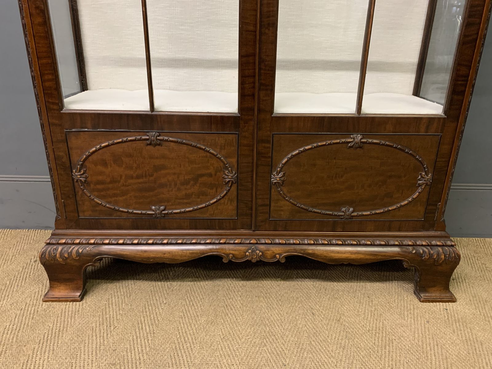 Chippendale Stye Mahogany Display Cabinet photo buy