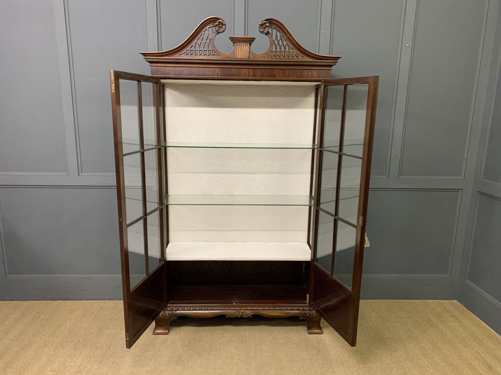 photo buy Chippendale Stye Mahogany Display Cabinet