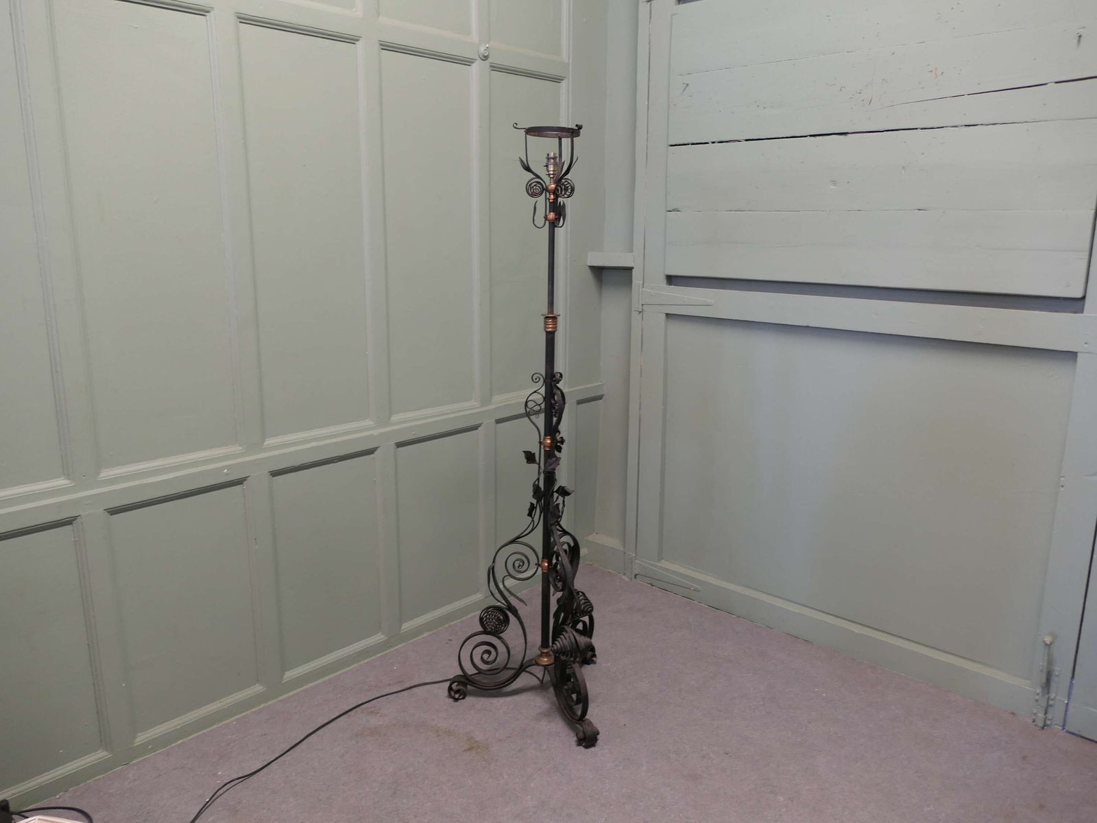 Decorative Wrought Iron Telescopic Floor Lamp This Is A Very Unusual Piece photo 690.0