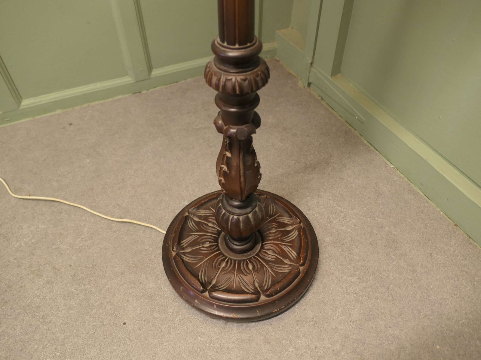 Carved Edwardian Floor Lamp, Standard Lamp A Very Attractive Piece Carved And Turned In photo 624.0