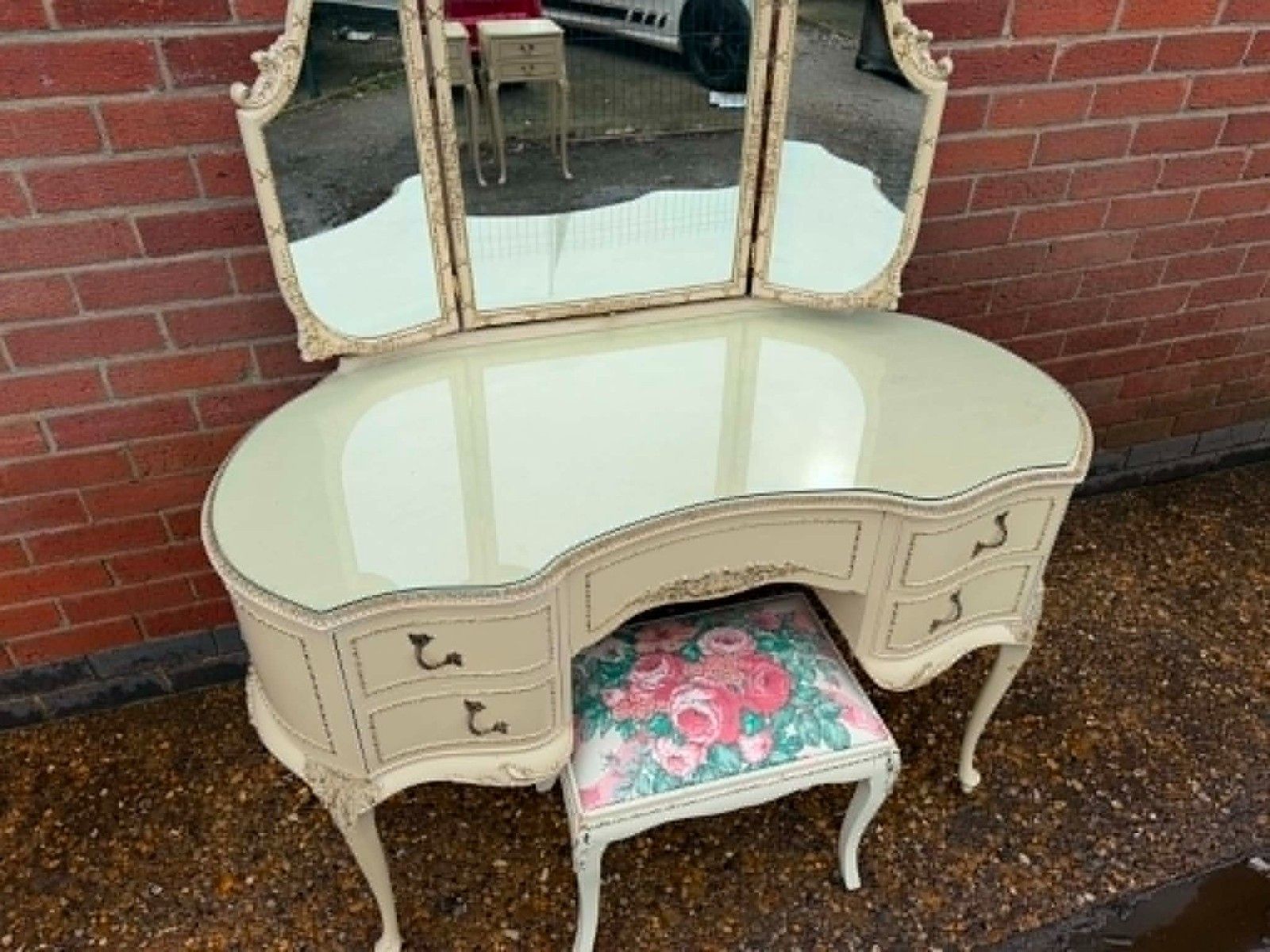 French Style Dressing Table With Triple By Mirror And  Stool photo for sale